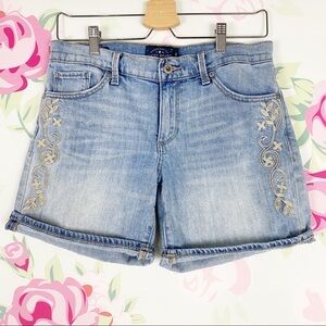 Lucky Brand Light Wash The Roll Up Boho Embroidered Denim Jean Shorts 26